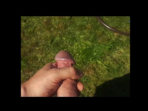 ❤️ گرم hottie پنهنجي گلابي pussy fucked حاصل ڪري ۽ هڪ اونهاري جي باغ ۾ squirt سان cums ☑  ❌❤